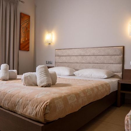 Hotel Epavlis Eleftheriadi Paralía エクステリア 写真