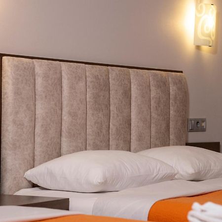 Hotel Epavlis Eleftheriadi Paralía エクステリア 写真