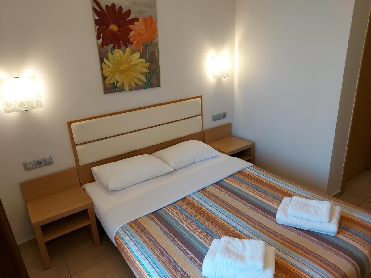 Hotel Epavlis Eleftheriadi Paralía エクステリア 写真