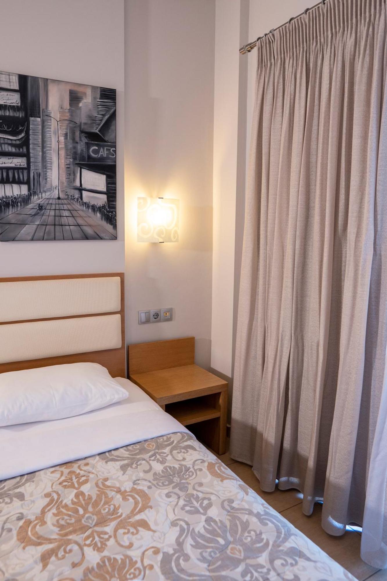 Hotel Epavlis Eleftheriadi Paralía エクステリア 写真