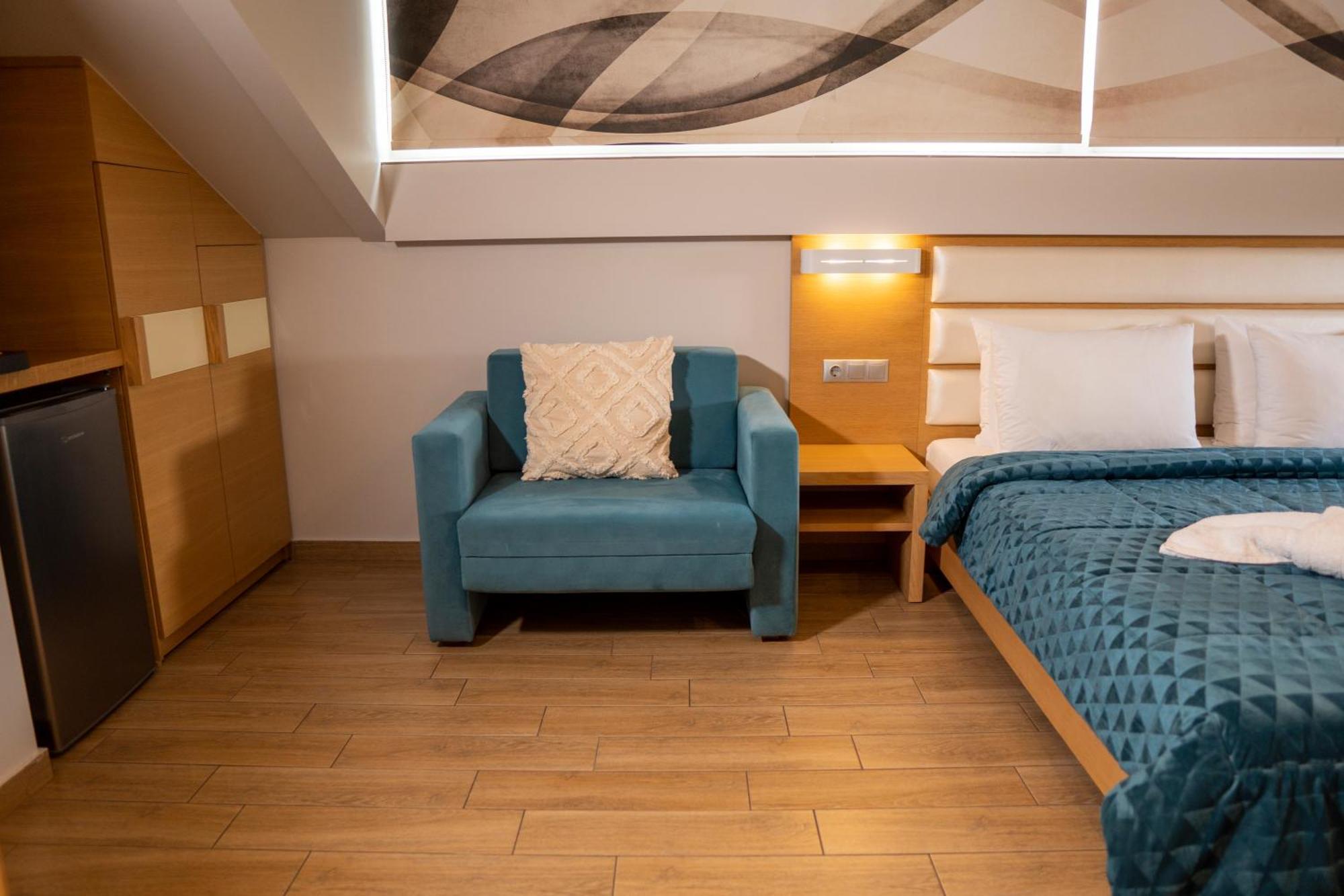 Hotel Epavlis Eleftheriadi Paralía エクステリア 写真